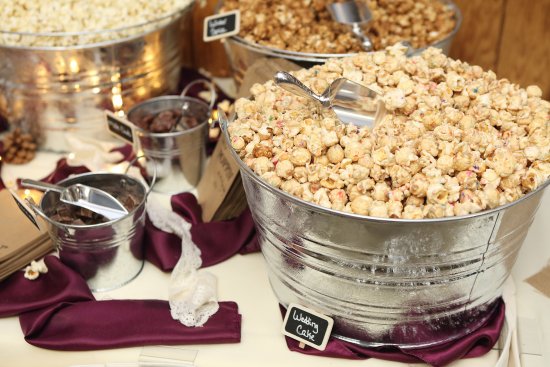 popcorn bar.jpg